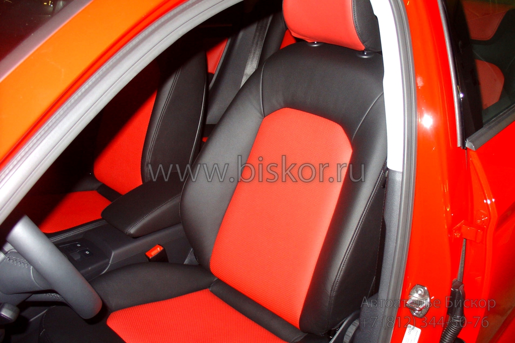 Перетяжка сиденья черной и красной кожей Audi A3