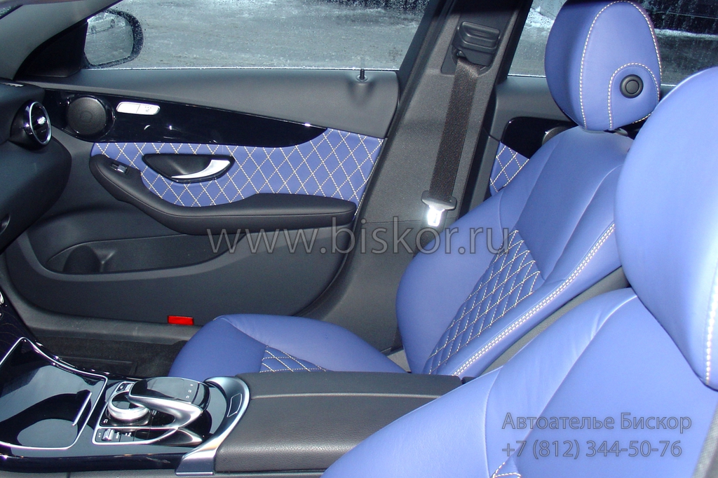 Перетяжка кожей передних сидений и дверной вставки в Mercedes-Benz C-class