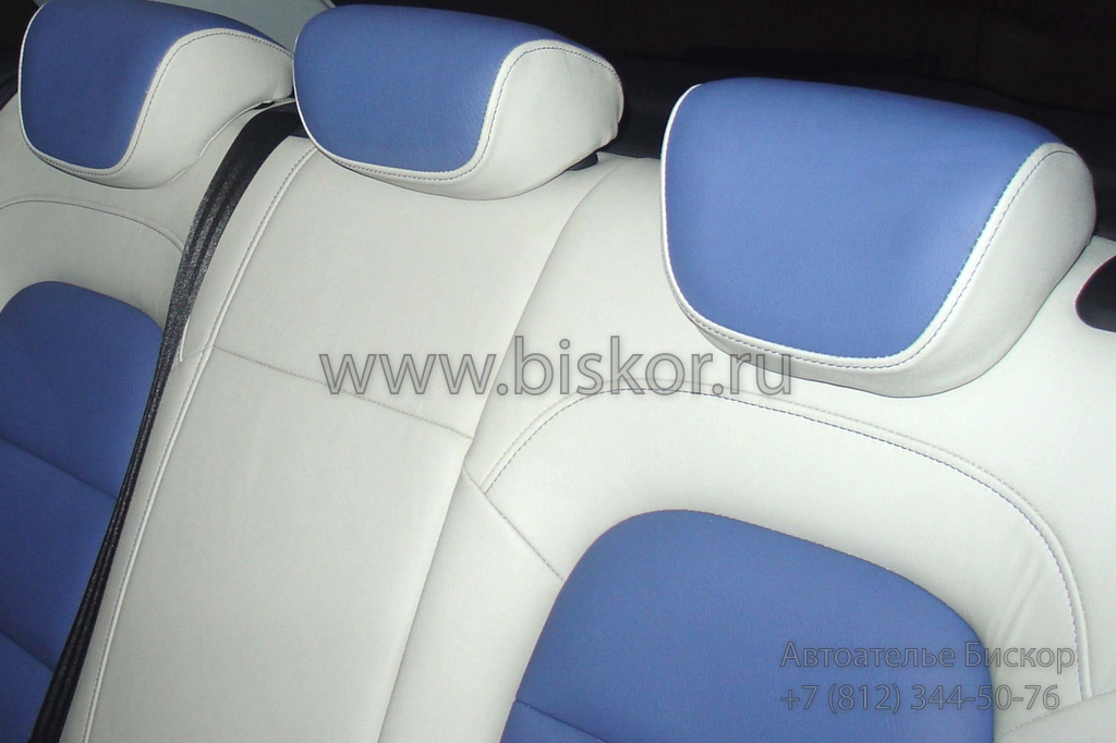 Ремонт и перетяжка дивана синей и серой кожей в Ауди Q3